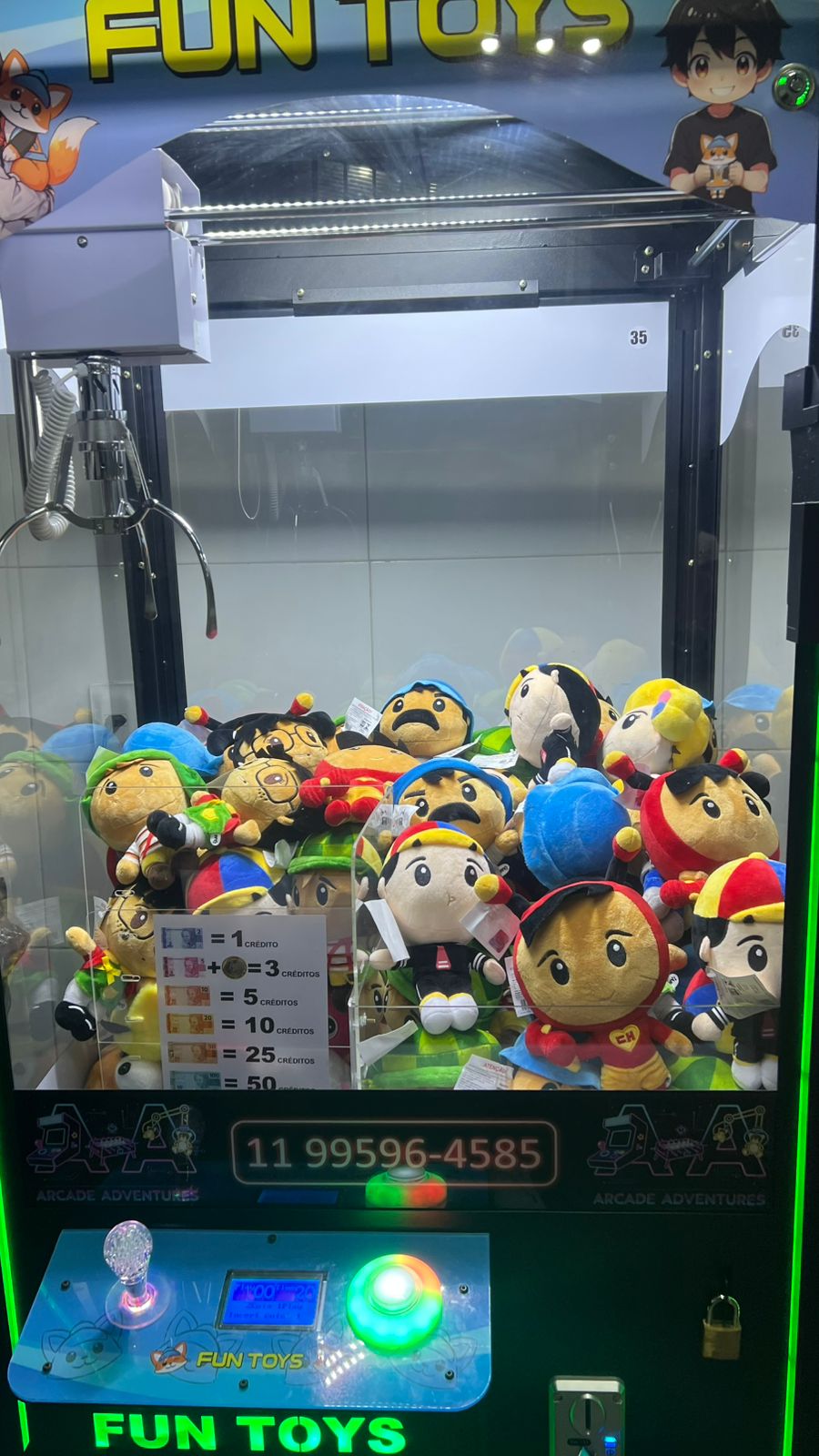 Grua Fun Toys com Pelúcias do Chaves Licenciadas